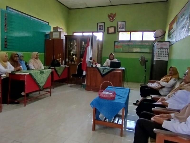 RAPAT DINAS